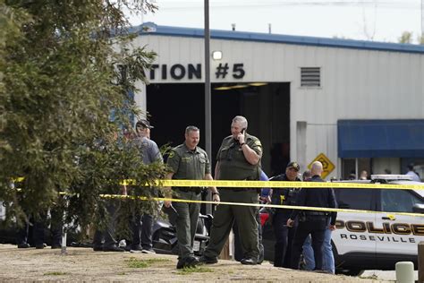 Suspect shoots 2 hostages, officer in California, officials say